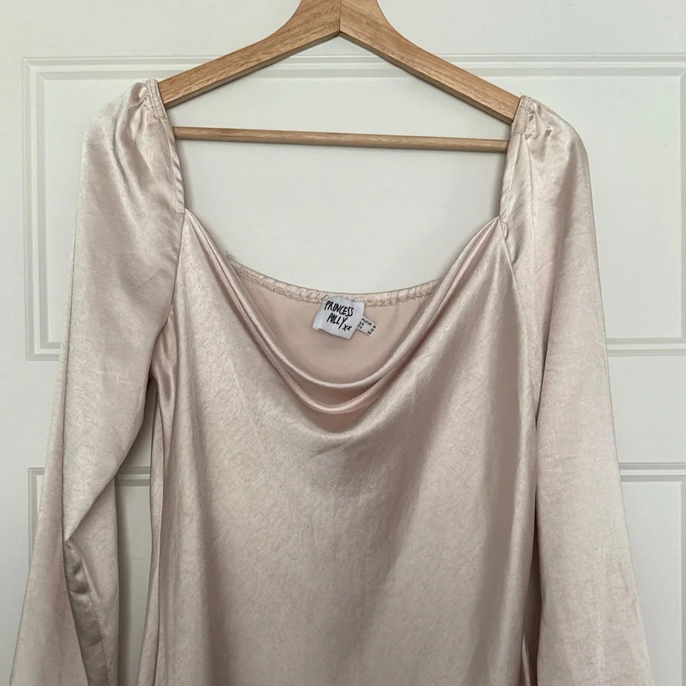 Elegant Cream Off-Shoulder Dress - Picture 6 of 11